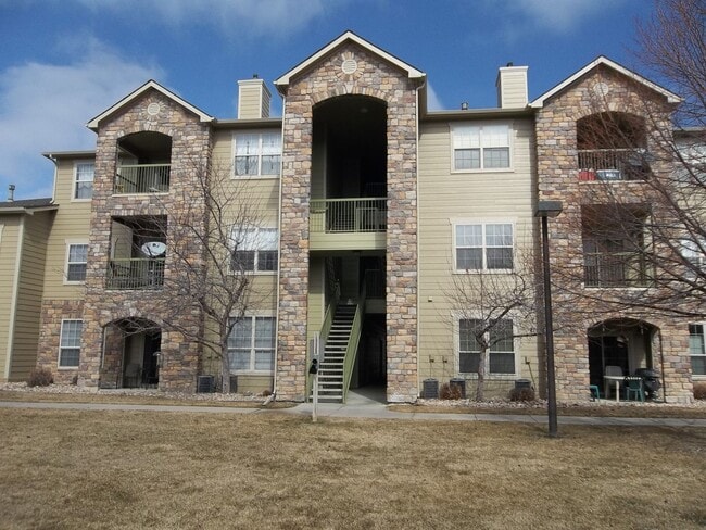 Building Photo - Beautiful Southeast Fort Collins Condo with Community Amenities