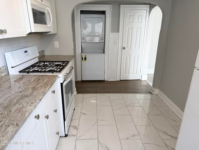 Photo - 37 2nd Ave Unidad 1