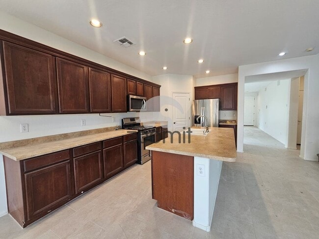 264 W Tahiti Dr