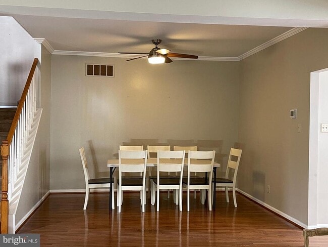 Photo - 821 Hinchley Run