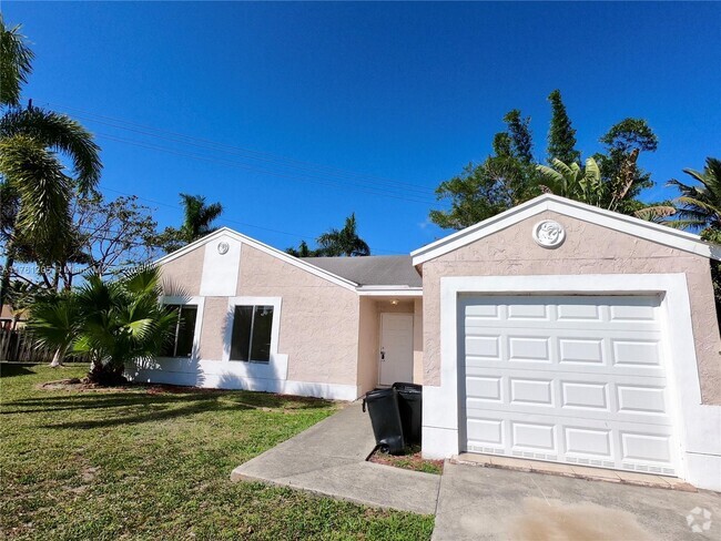 Building Photo - 18766 Cloud Lake Cir Rental