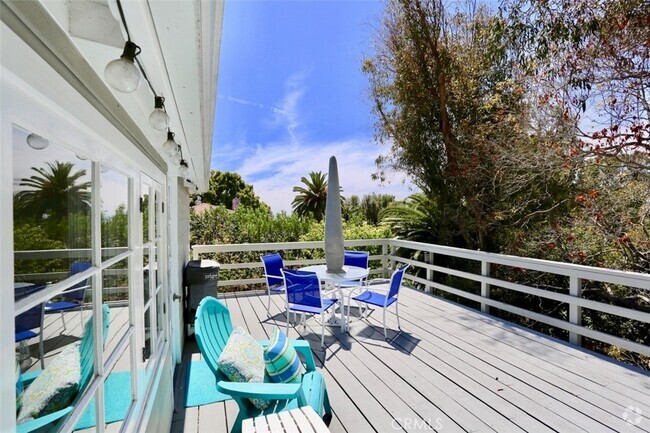 Building Photo - 460 St Ann's Dr Rental