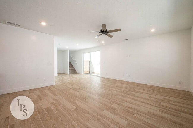 Photo - ‘Brambles’ Copper & Willow Home, 3BR/2.5BA, Built 2022 - With Solar!