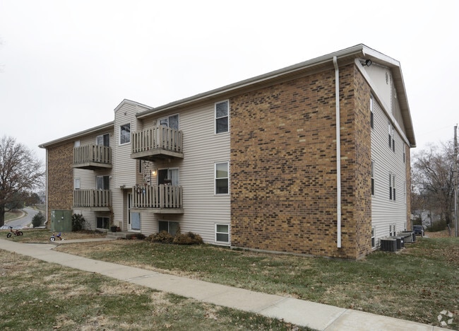 Broadway Village - Broadway Village