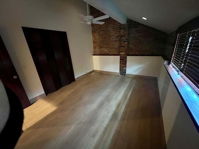 Photo - 104 Linwood Ave Unit 102 (Carriage House)