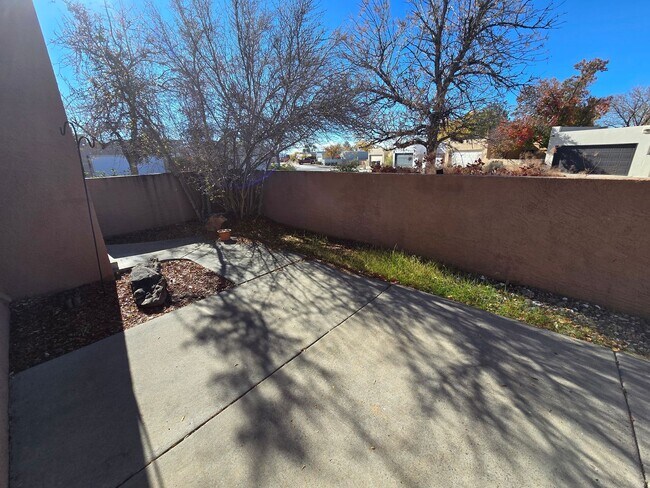 Photo - 2 bed, possible 3rd in wonderful neighborhood