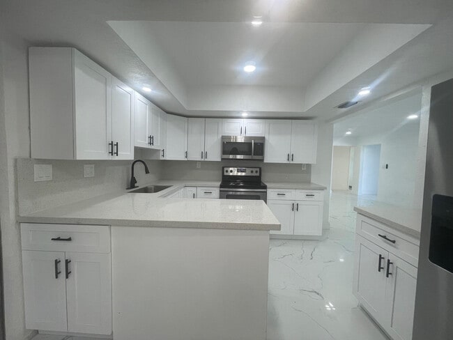 Building Photo - 3290 NW 39th St