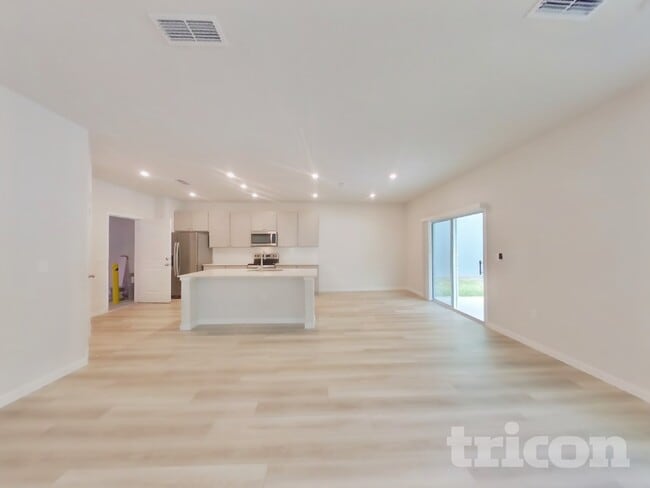 Photo - 14918 Macadamia Ln