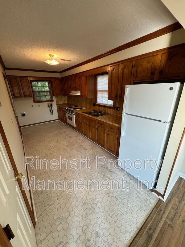 Photo - 444 Kimbrell St