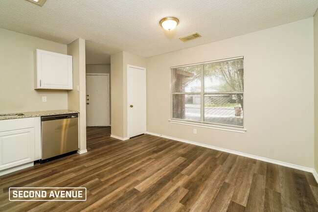 Photo - 9410 Fulwood Trail