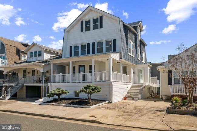 Photo - 3 N Surrey Ave