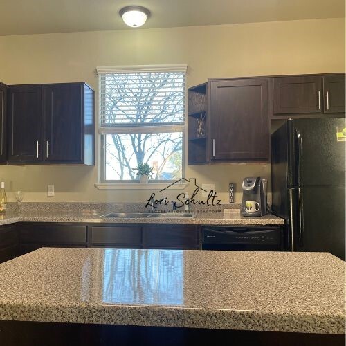 Photo - 790 E Boundary St