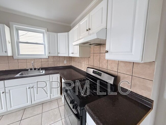 Photo - 106 N 16th St Unit 1