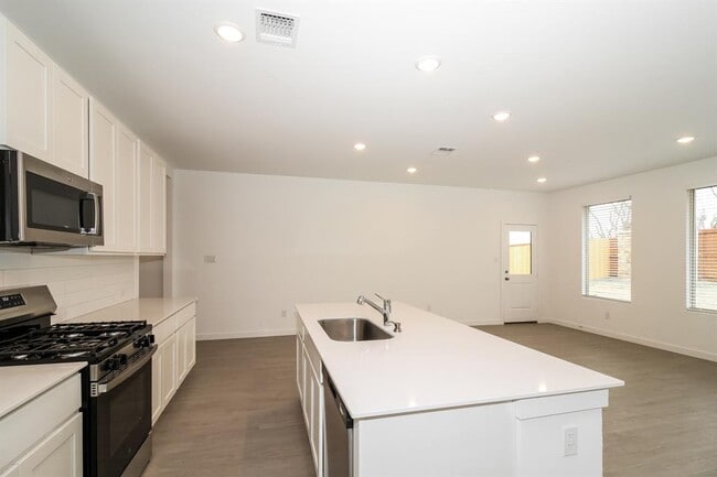 Photo - 1912 Ponderosa Pne Ln