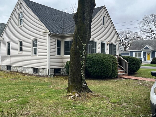 Photo - 100 Grant St