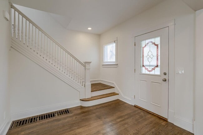 Photo - 3509 Howard St