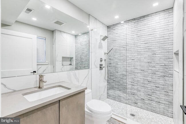 Building Photo - 2026 Spring Garden St