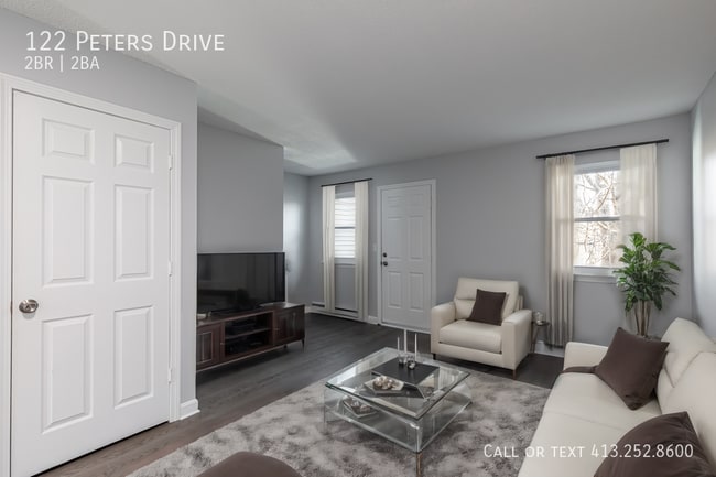 Photo - 122 Peters Dr