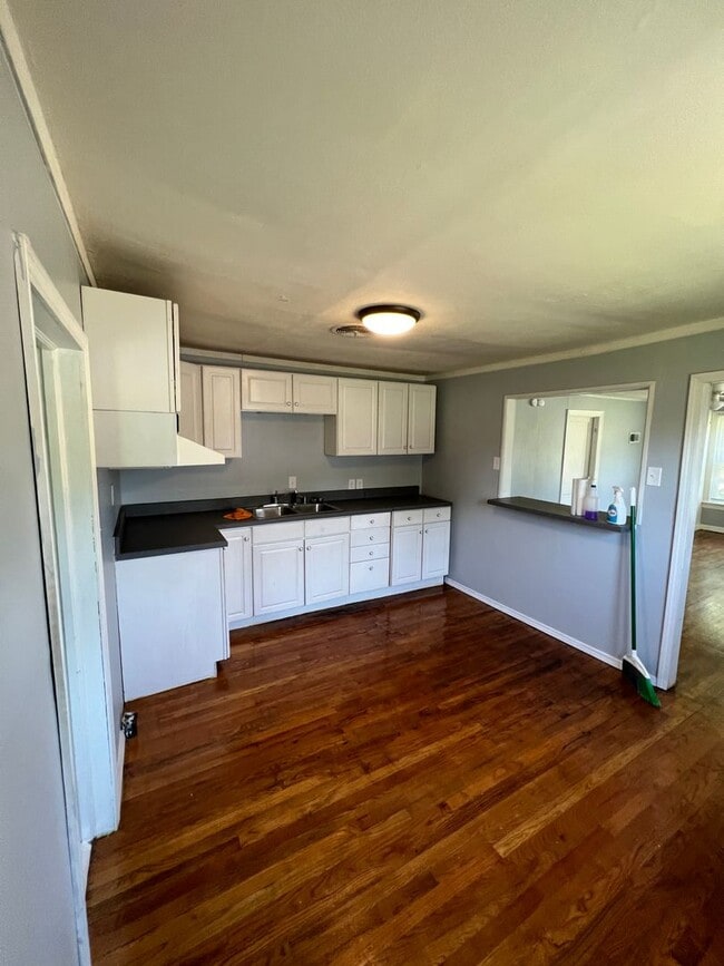 Photo - 3 Bedroom 1 Bath Home
