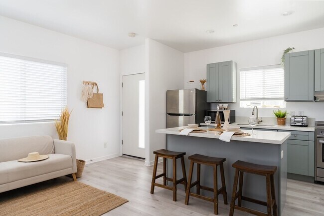 Photo - Pristine 1 Bedroom in San Diego!