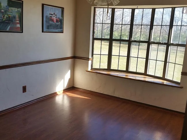 Photo - 2505 Laney Cir