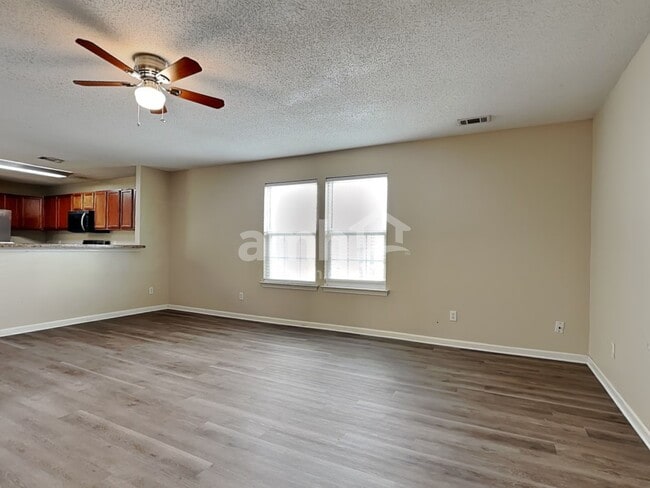 Photo - 7 Holly Springs Cir