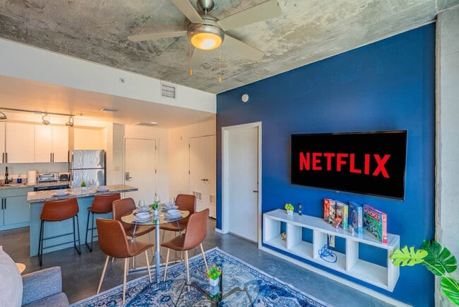 Photo - 333 E Roosevelt St Unidad ID1263211P