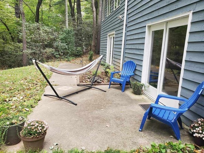 Photo - 10 White Birch Dr