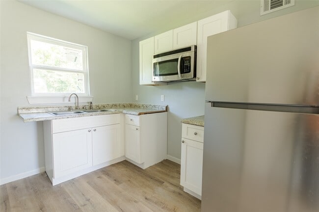 Photo - 1020 5th Ave N