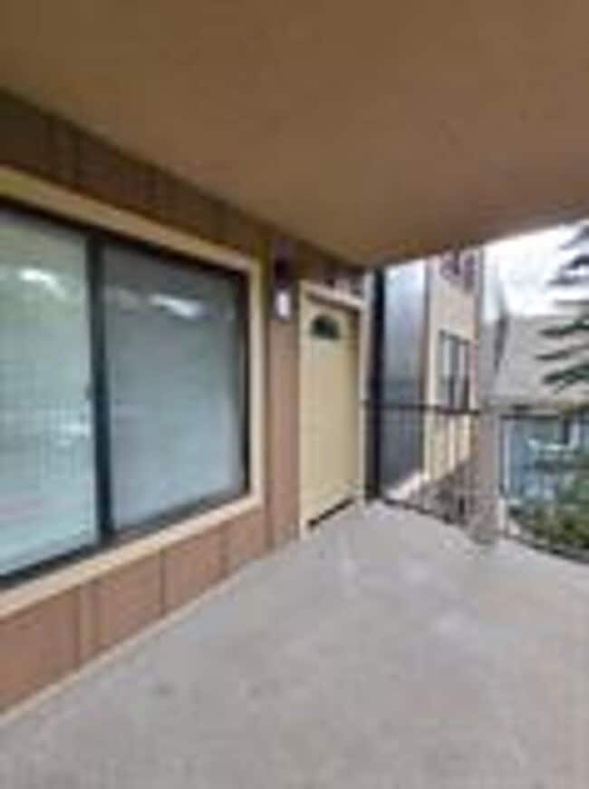 Building Photo - Heat included! Walk to gondola or town!