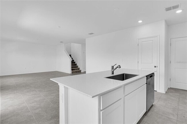 Photo - 1021 Waterfall Blvd