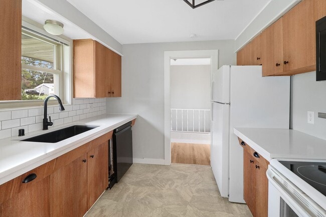 Photo - 1333 Swantown Rd