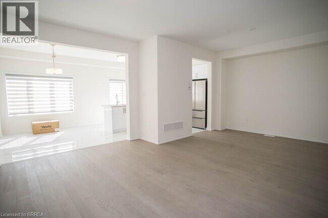 Photo - 26 Wakeling Dr