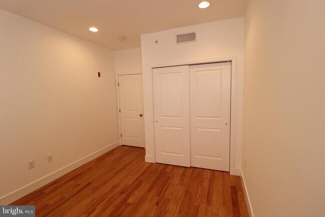 Photo - 1211 N Franklin St Unit 2