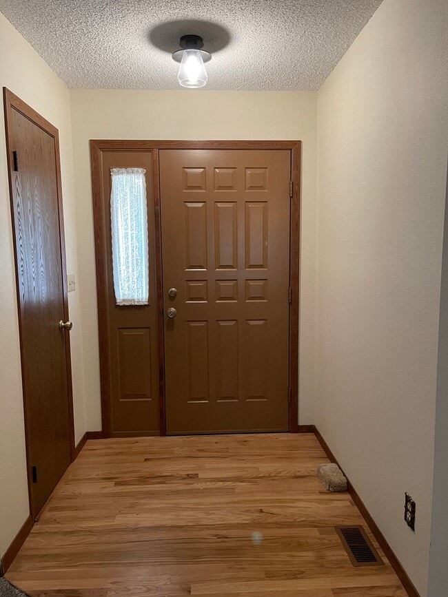 Photo - 3 Bedroom Home