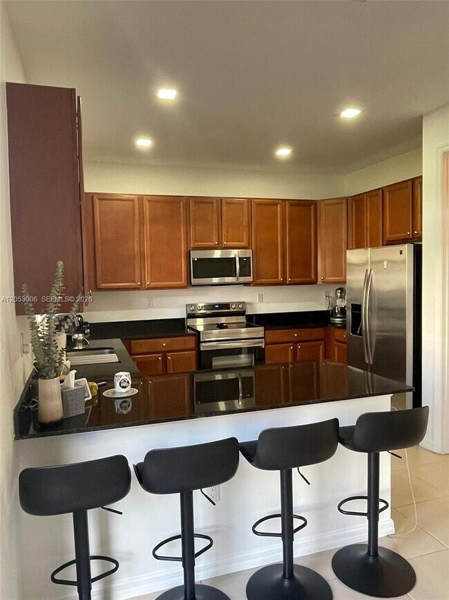 Photo - 747 NE 193rd St