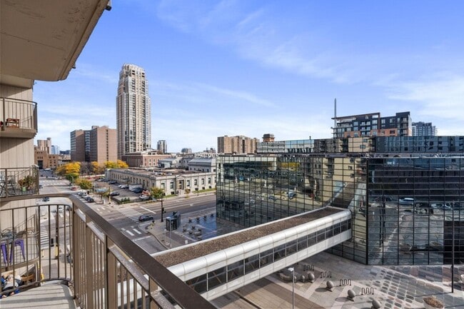 Photo - 121 Washington Ave S