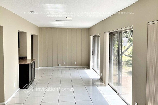Photo - 4903 Banyan Ln
