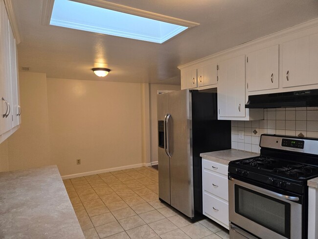 Photo - 4 Bedroom Single Family Home in Hampton