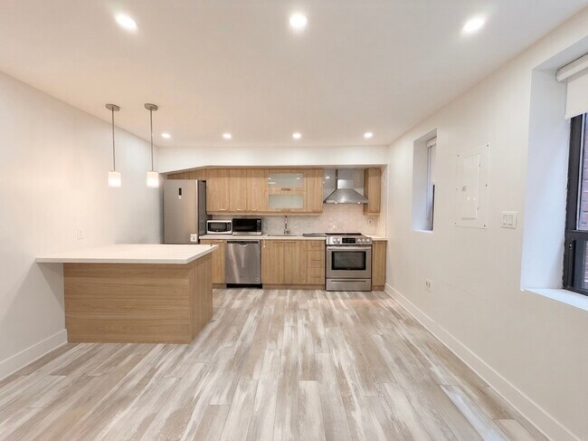 Photo - 240 Durie St Unit U205