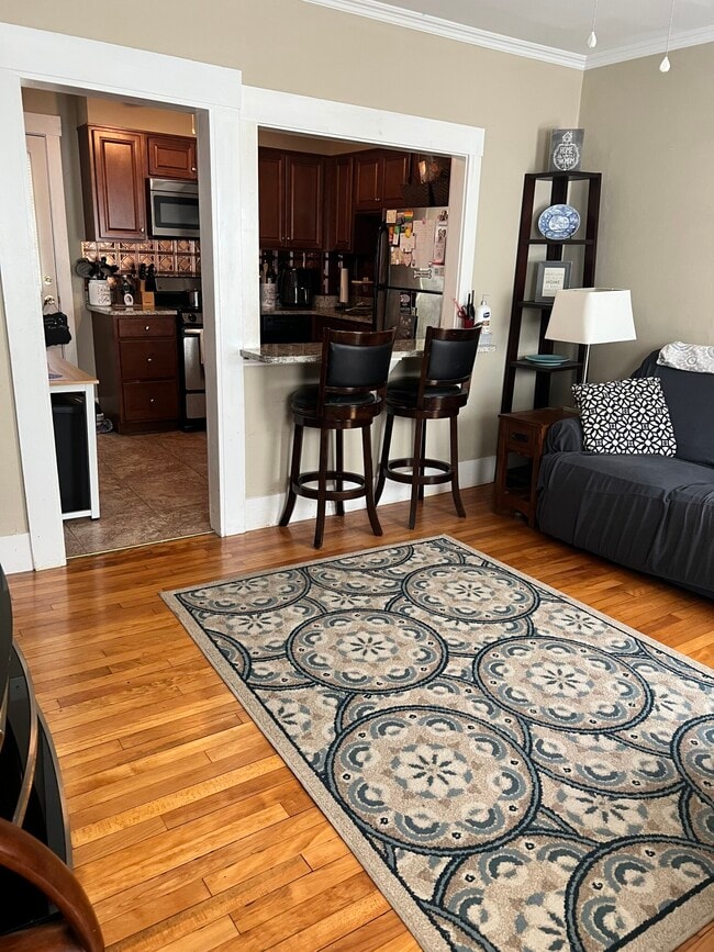 Building Photo - 1 Poole St Unit 1J