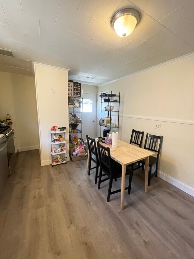 Eat in Kitchen area - 44 Chetwynd Rd Unit 2