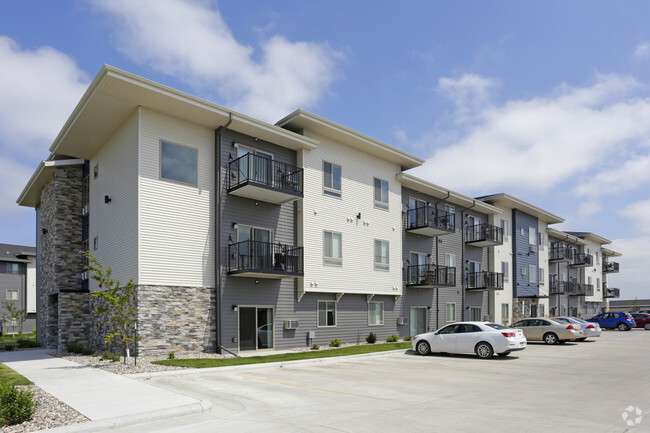 Ironwood Flats - Ironwood Flats Apartments