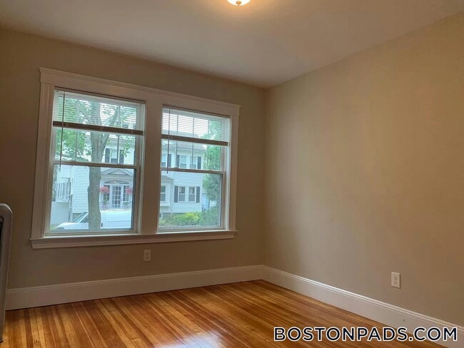 Photo - 23 Moraine St