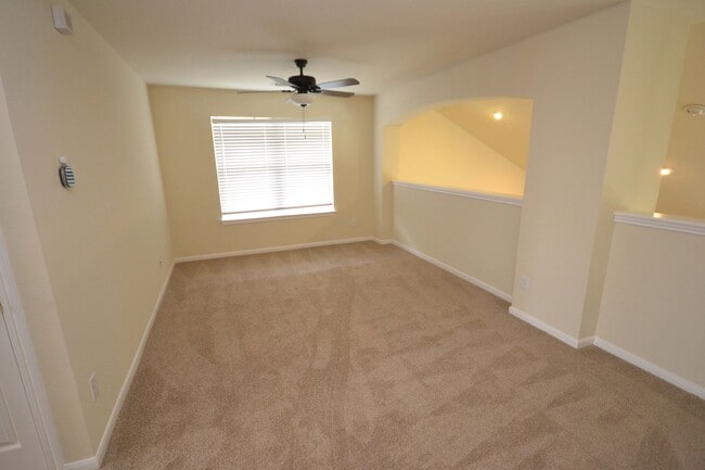 Photo - 1123 Winding Creek Pl