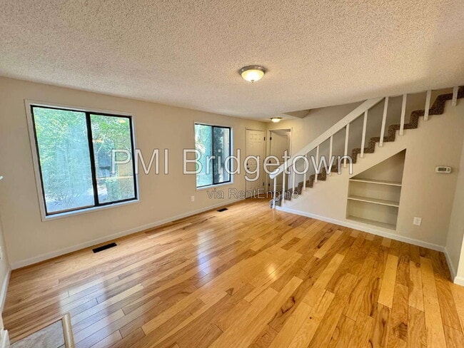 Photo - 702 SW 6th Ct