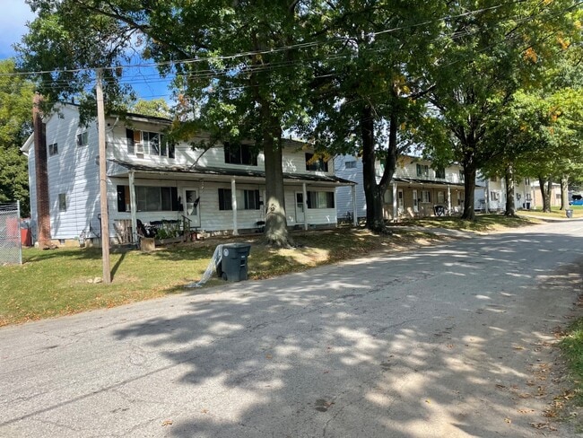 Building Photo - 2297 Eastlawn Ave Rental