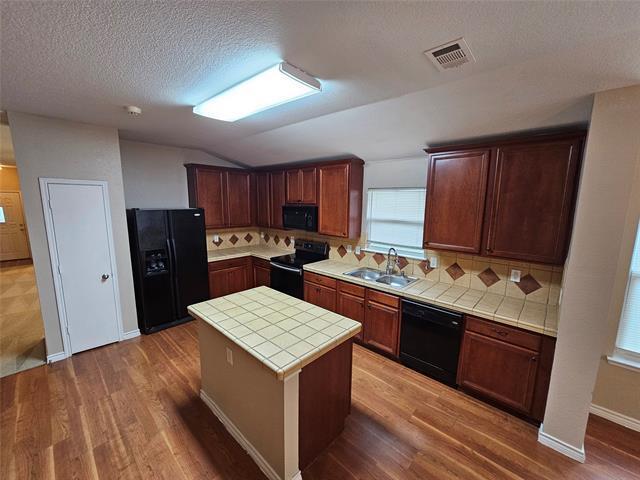Photo - 605 Snowy Orchid Dr