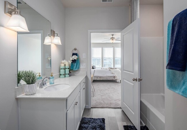 Photo - Crest at Burkitt Ridge Apartments