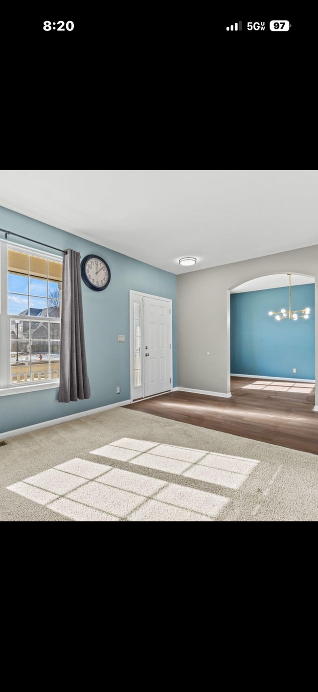 Photo - 1140 Hyde Park